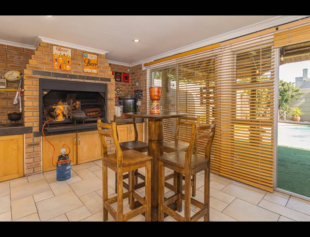 4 BEDROOM FREESTANDING FOR SALE IN PARKLANDS